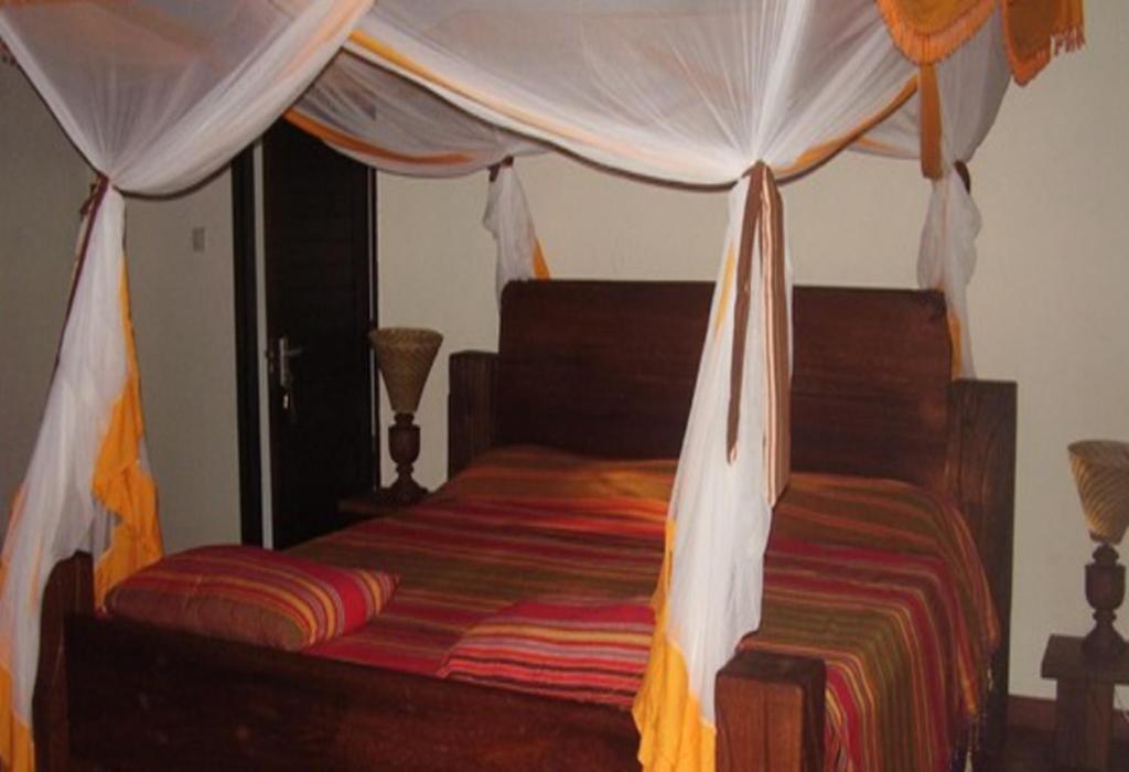 Hill Park Hotel - Tiwi Beach Oda fotoğraf