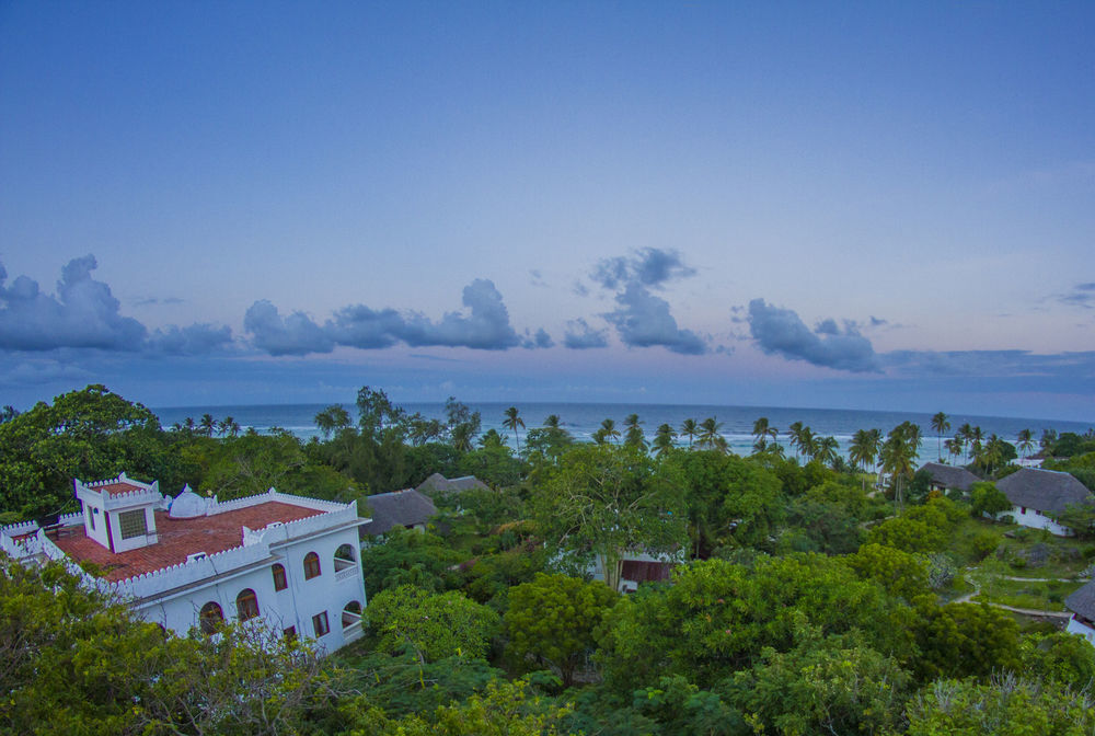 Hill Park Hotel - Tiwi Beach Dış mekan fotoğraf