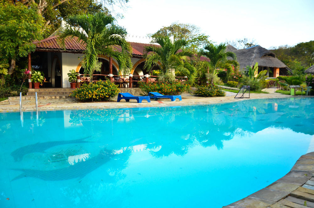 Hill Park Hotel - Tiwi Beach Dış mekan fotoğraf